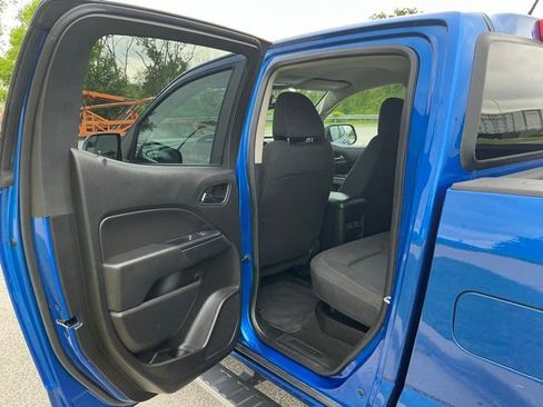 Used 2018 Chevrolet Colorado LT w/ LT Convenience Package AWD/4WD image 17
