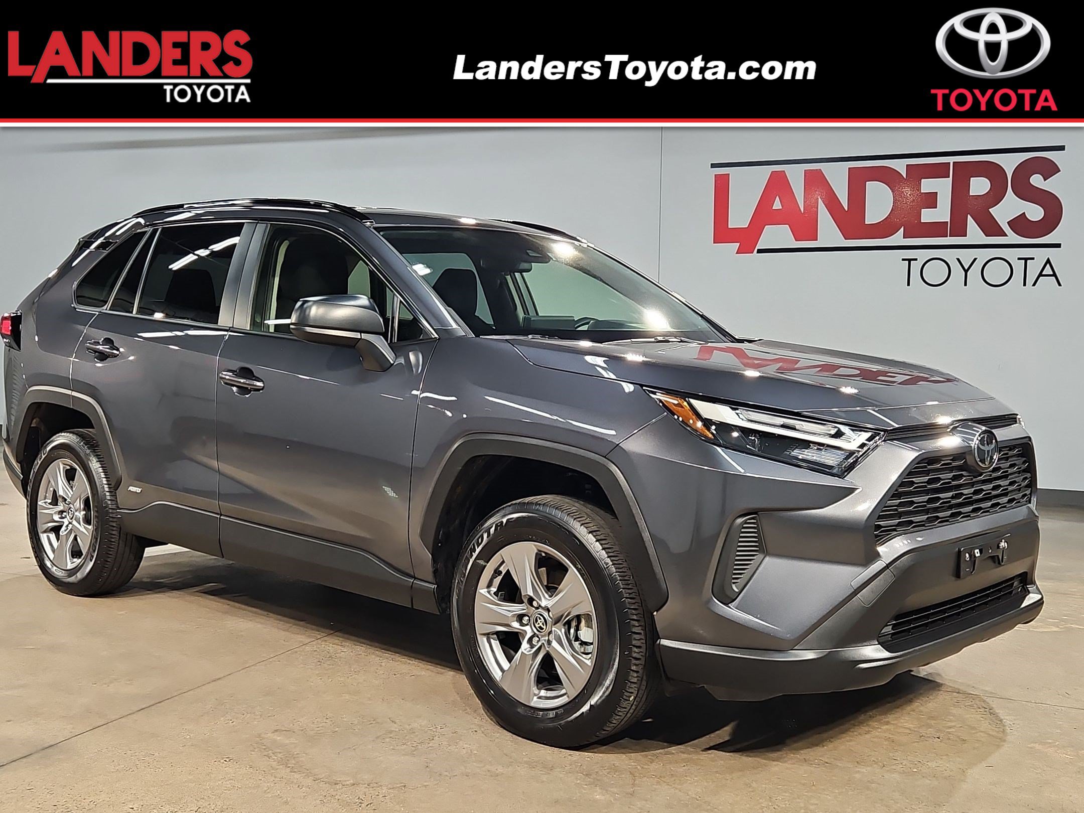 Certified 2025 Toyota RAV4 LE AWD/4WD image 1