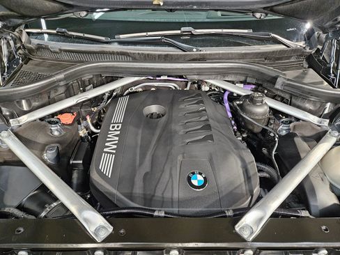 Used 2025 BMW X7 xDrive40i image 19