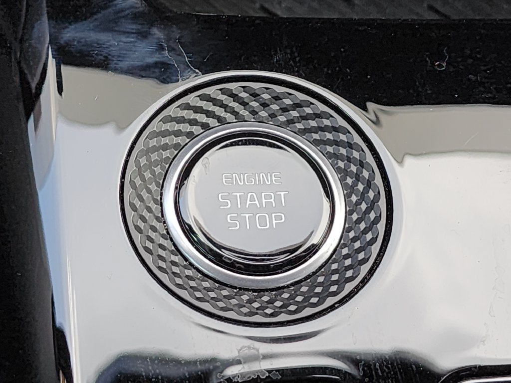 Used 2023 Kia Niro EX FWD image 32