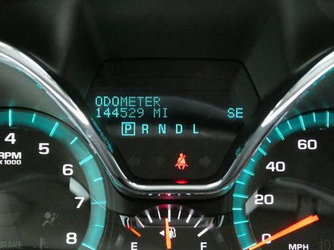 Used 2017 Chevrolet Traverse LT w/ Traveler's Package image 36