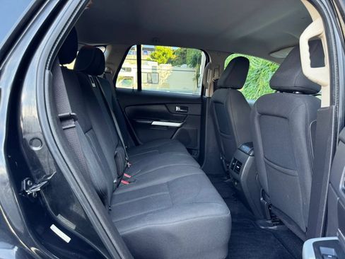 Used 2011 Ford Edge SE FWD image 15