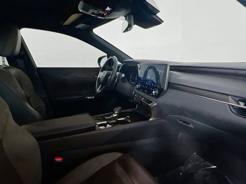 Used 2023 Lexus RX 350 FWD w/ Accessory Package image 10