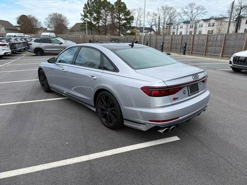 Used 2025 Audi S8 image 5