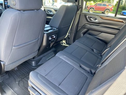 Used 2021 GMC Yukon SLE AWD/4WD image 17