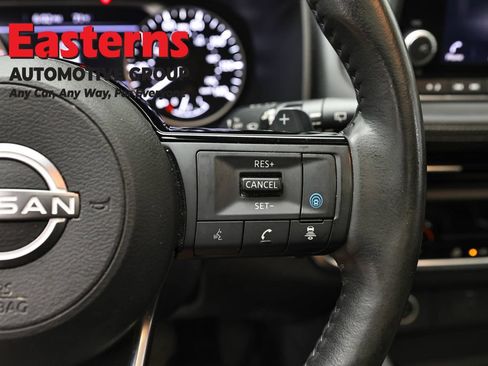 Used 2023 Nissan Rogue SV w/ SV Premium B Package AWD/4WD image 16