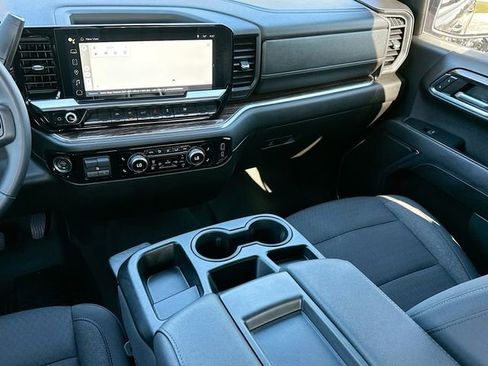 Used 2024 GMC Sierra 1500 Elevation image 22