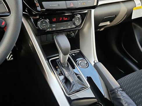 New 2026 Mitsubishi Eclipse Cross ES image 12