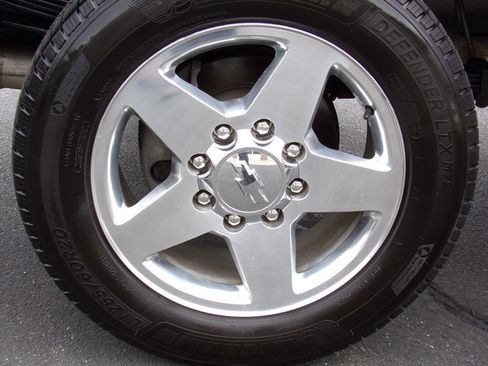 Used 2012 Chevrolet Silverado 2500 LTZ w/ LTZ Plus Package image 28