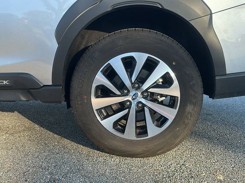 Certified 2025 Subaru Outback Premium w/ Popular Package #1A image 20