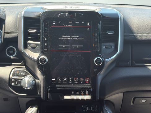 Used 2021 RAM 1500 Laramie AWD/4WD image 18