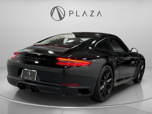 Used 2019 Porsche 911 Carrera T image 6