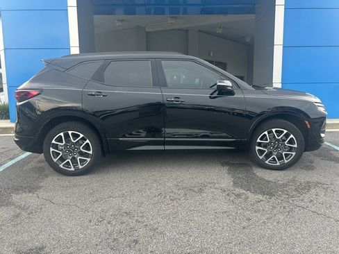 Used 2023 Chevrolet Blazer RS w/ Driver Confidence II Package FWD image 5