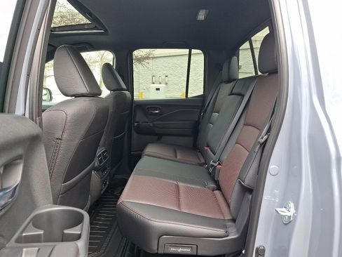 New 2026 Honda Ridgeline Black Edition image 5