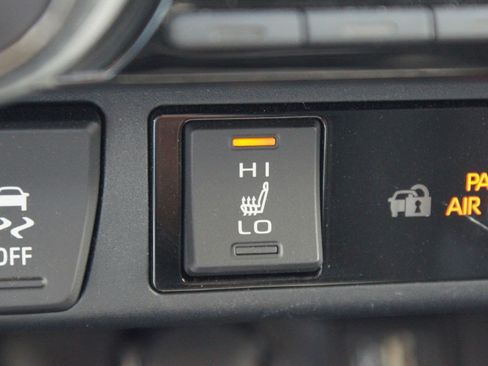 Used 2023 Toyota RAV4 XLE w/ Convenience Package FWD image 8