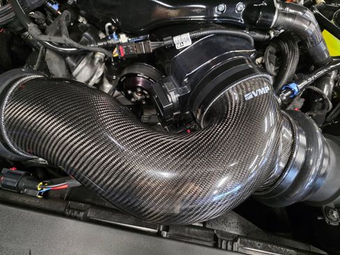 Used 2024 Ford Mustang GT Premium RWD image 3