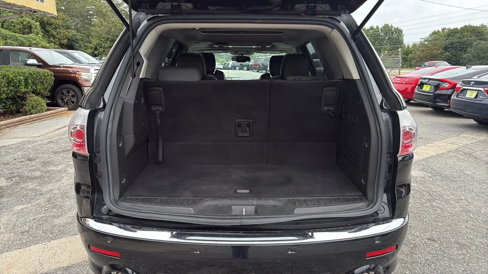 Used 2011 GMC Acadia Denali FWD image 22
