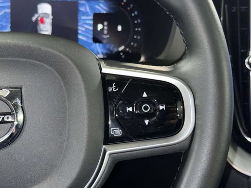 Used 2025 Volvo XC60 B5 Plus AWD/4WD image 30