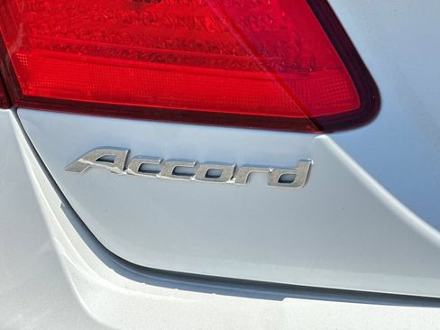 Used 2015 Honda Accord LX image 29