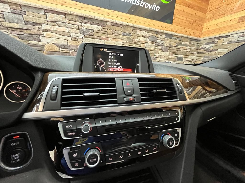 Used 2016 BMW 328i xDrive Sedan AWD/4WD image 34