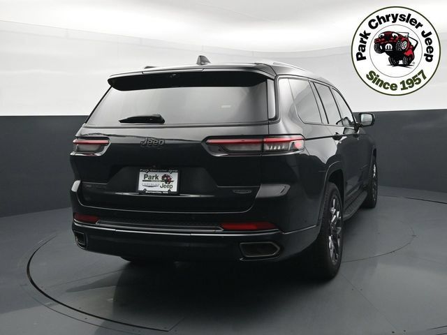 Used 2023 Jeep Grand Cherokee L Summit AWD/4WD image 5