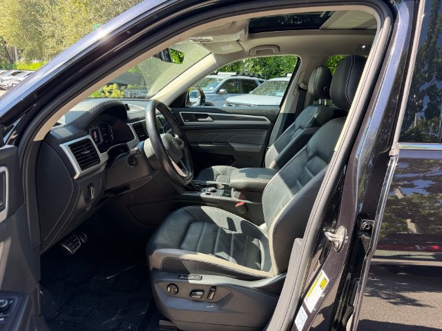 Used 2022 Volkswagen Atlas SEL Premium AWD/4WD image 11