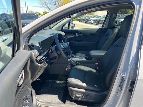 New 2026 Kia Sportage EX FWD image 13