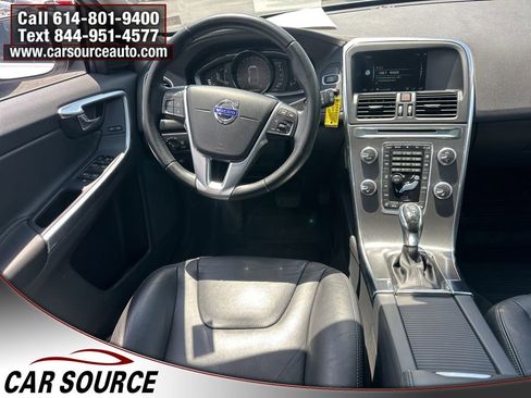 Used 2016 Volvo XC60 T6 w/ Proximity Package AWD/4WD image 15