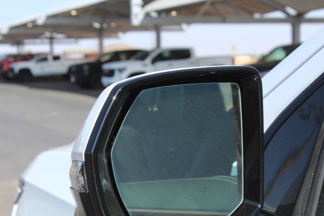 Used 2026 Cadillac Escalade V AWD/4WD image 15
