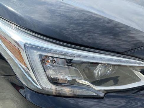 Used 2022 Subaru Outback Touring image 12