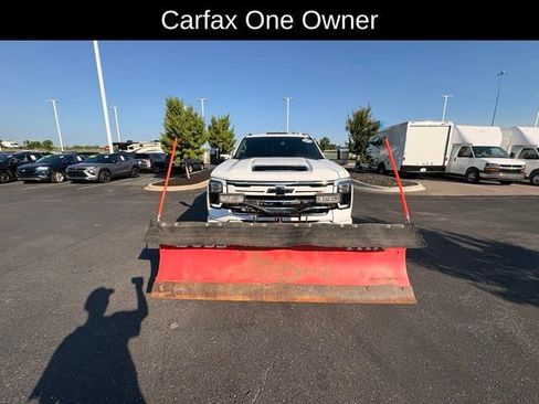 Used 2024 Chevrolet Silverado 3500 LTZ w/ LTZ Plus Package AWD/4WD image 11