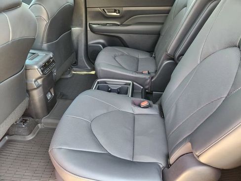New 2026 Toyota Grand Highlander Limited image 19