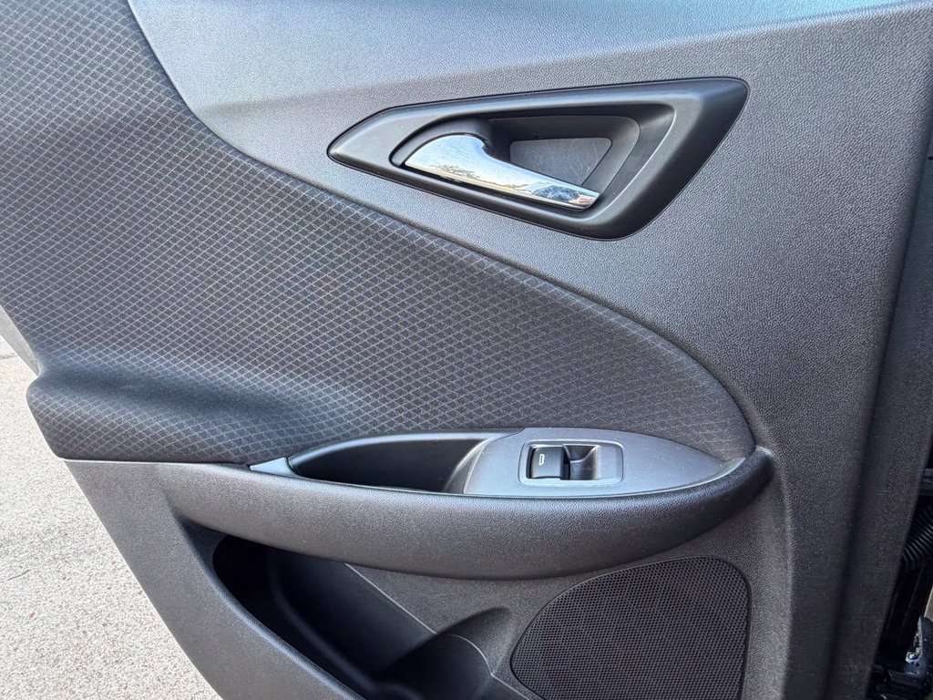 Used 2023 Chevrolet Malibu LT FWD image 19