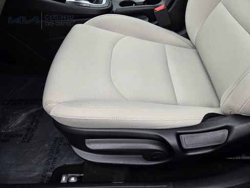 Certified 2023 Kia Forte LXS w/ LXS Technology Package FWD image 17