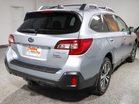 Used 2018 Subaru Outback 2.5i Limited w/ Popular Package #2 image 7