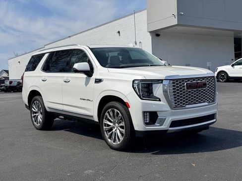 Used 2021 GMC Yukon Denali w/ LPO, Illumination Package image 2
