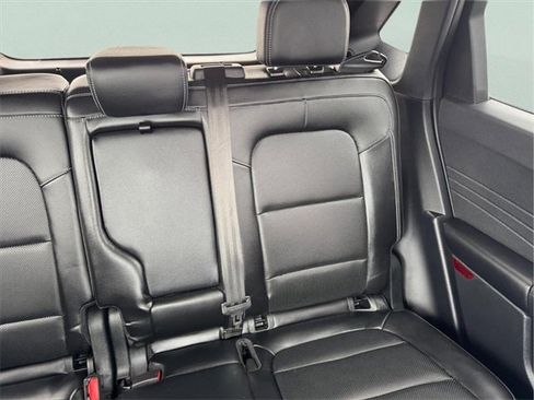 Used 2022 Ford Escape Titanium image 17