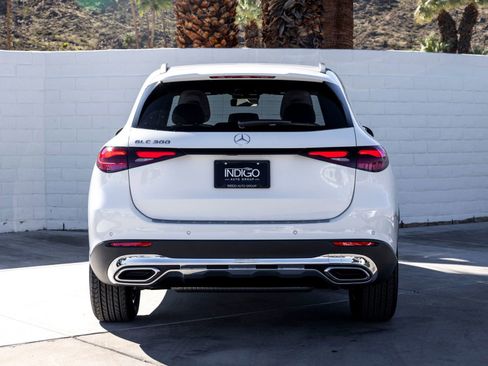 Used 2026 Mercedes-Benz GLC 300 image 8