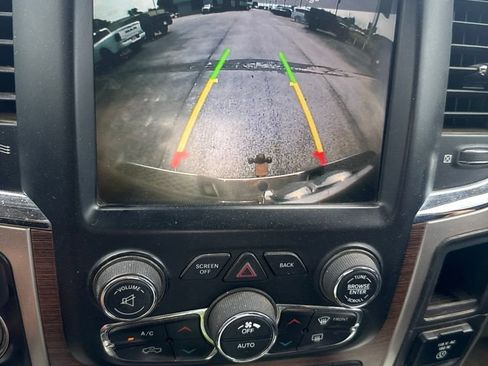 Used 2017 RAM 1500 Laramie w/ Convenience Group AWD/4WD image 9
