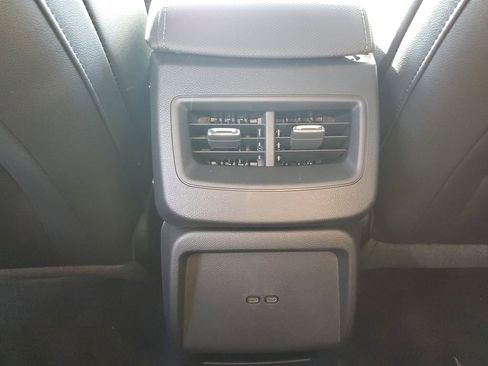 New 2026 Chevrolet Equinox EV LT image 12