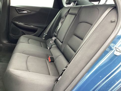 Used 2025 Chevrolet Malibu LT FWD image 14