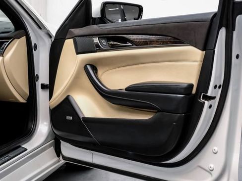 Used 2018 Cadillac CTS Premium Luxury image 40