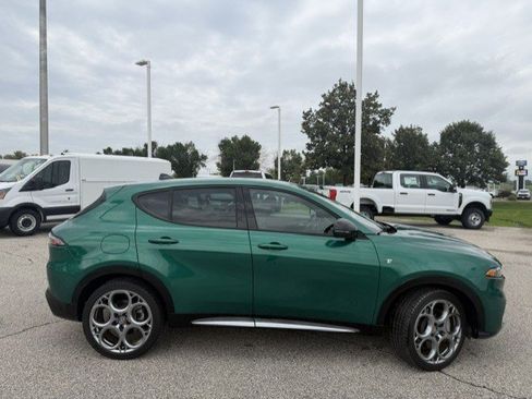 Used 2024 Alfa Romeo Tonale Ti AWD/4WD image 10