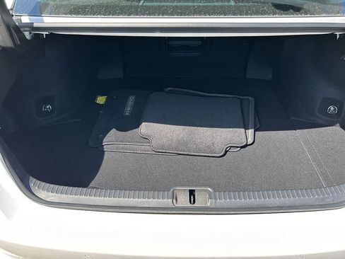 Used 2023 Lexus ES 350 w/ Premium Package FWD image 11