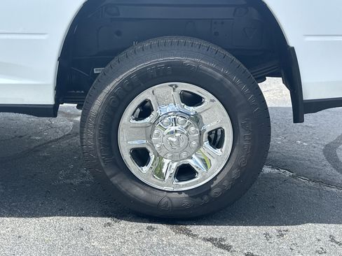 Used 2025 RAM 3500 Tradesman AWD/4WD image 19