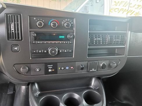 Used 2023 Chevrolet Express 3500 w/ Power Convenience Package RWD image 13