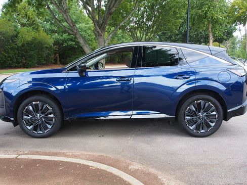 Used 2025 Nissan Murano Platinum w/ Cargo Package AWD/4WD image 4
