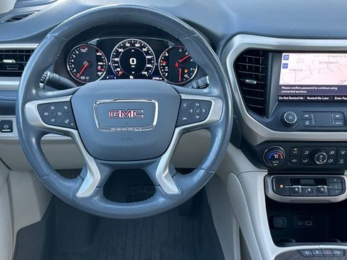 Used 2021 GMC Acadia Denali w/ Denali Ultimate Package AWD/4WD image 15