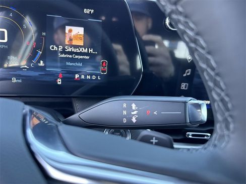 New 2026 Chevrolet Equinox LT w/ Convenience Package II image 20