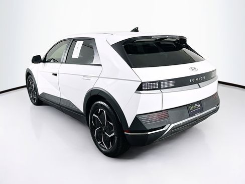 Used 2024 Hyundai Ioniq 5 SEL image 5